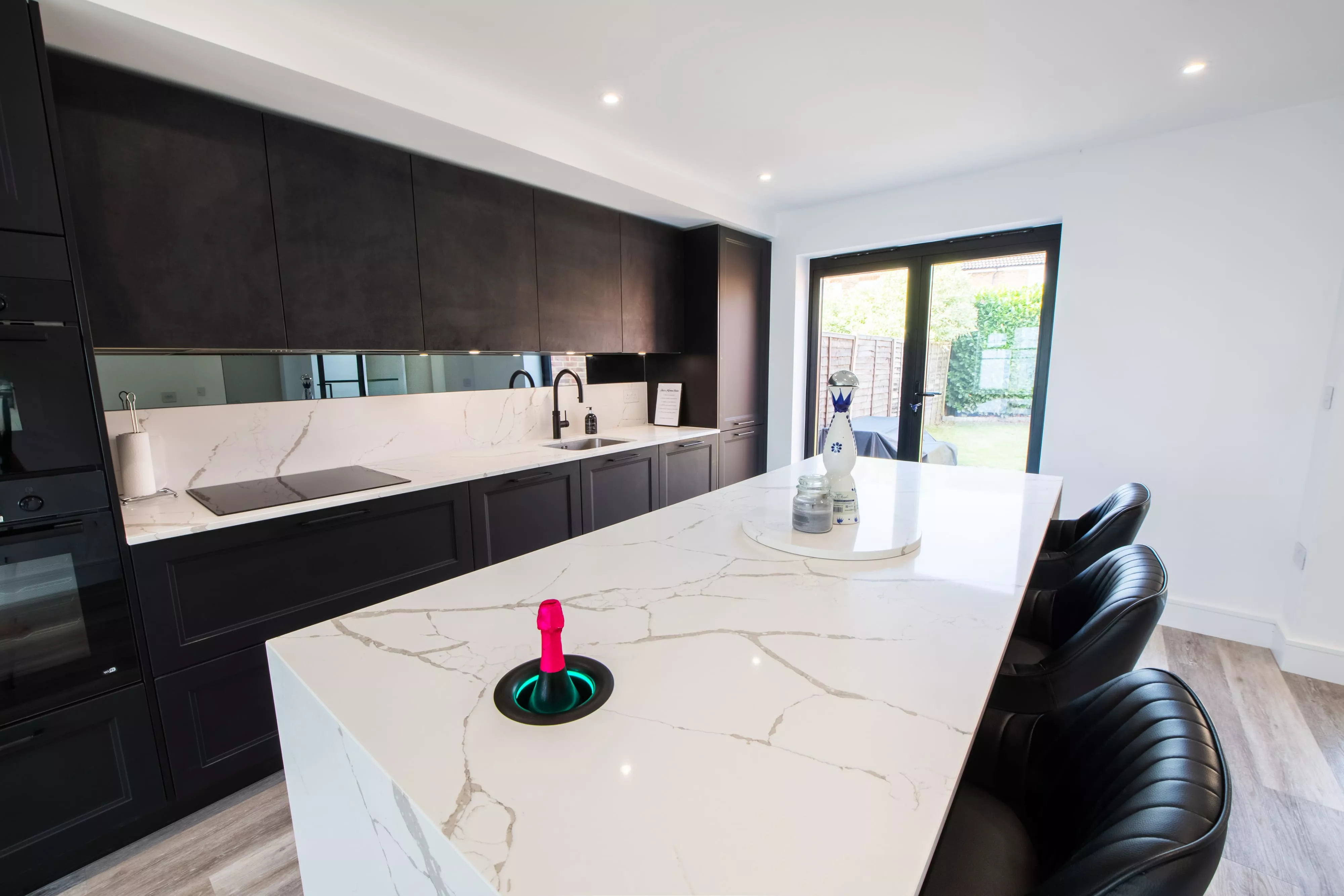 GERMAN KITCHEN WITH SHAKER DOORS