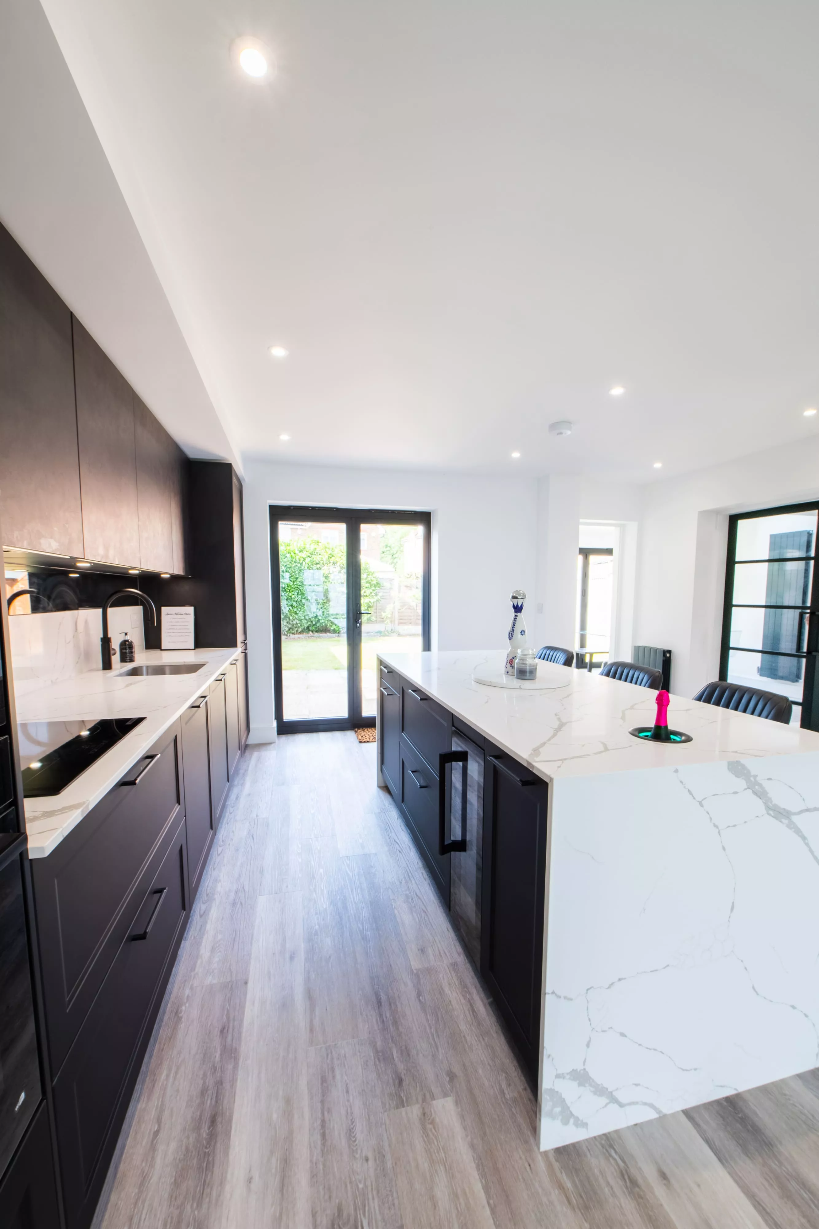 GERMAN KITCHEN WITH SHAKER DOORS